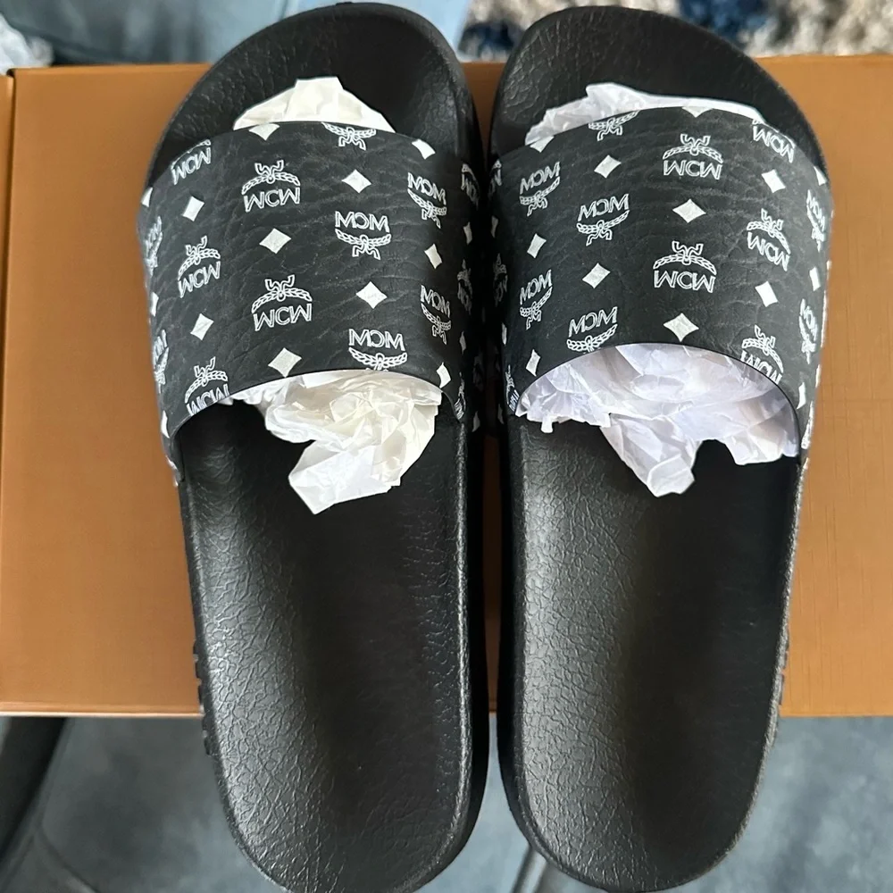 MCM Black Slide Sandals with Iconic Logo - Picture 3 of 6